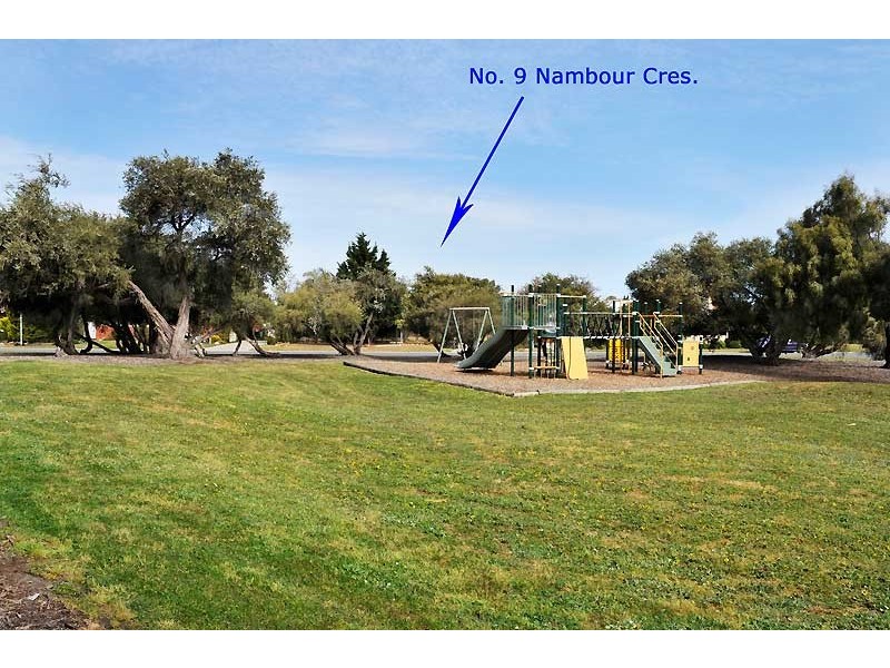 9 NAMBOUR Crescent, West Lakes Shore SA 5020