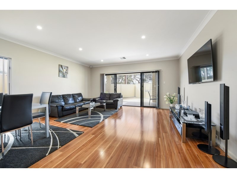 1 Palm Avenue, Royal Park SA 5014