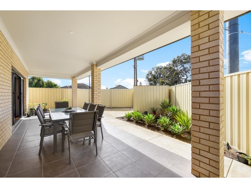 1 Palm Avenue, Royal Park SA 5014