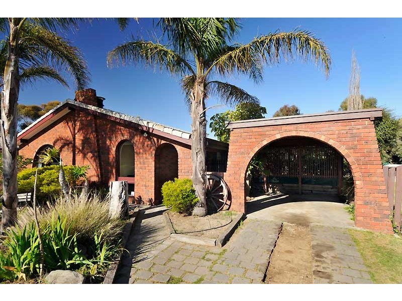 22 Greenfield Crescent, West Lakes Shore SA 5020