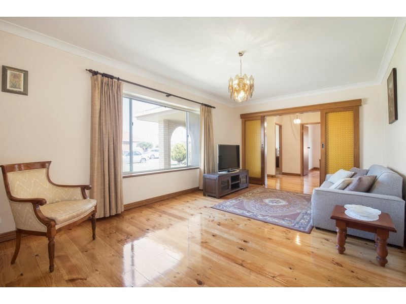 12 Wilford Avenue, Seaton SA 5023