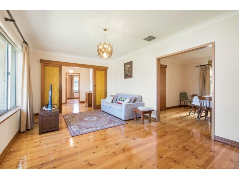 12 Wilford Avenue, Seaton SA 5023