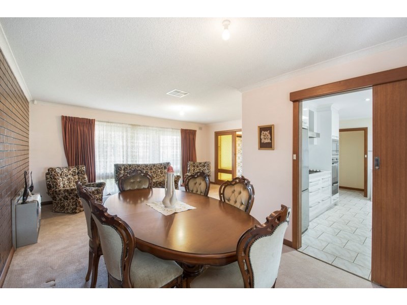 2 Elmwood Avenue, Fulham Gardens SA 5024