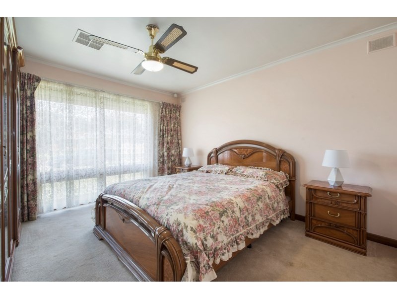 2 Elmwood Avenue, Fulham Gardens SA 5024