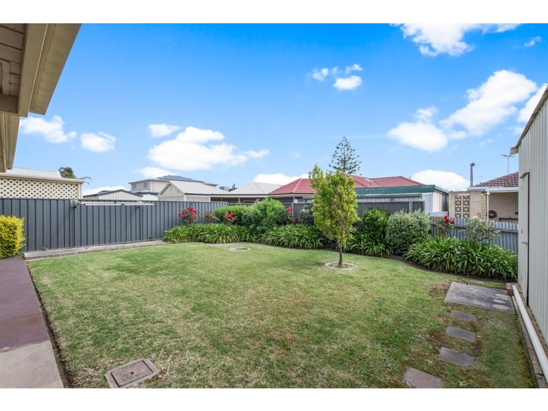 2 Elmwood Avenue, Fulham Gardens SA 5024