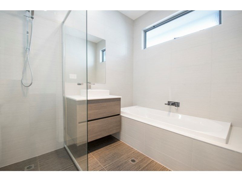 124 Lochside Drive, West Lakes SA 5021