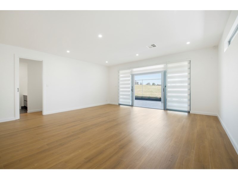 124 Lochside Drive, West Lakes SA 5021