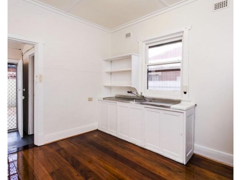 6 Ledger Road, Woodville South SA 5011