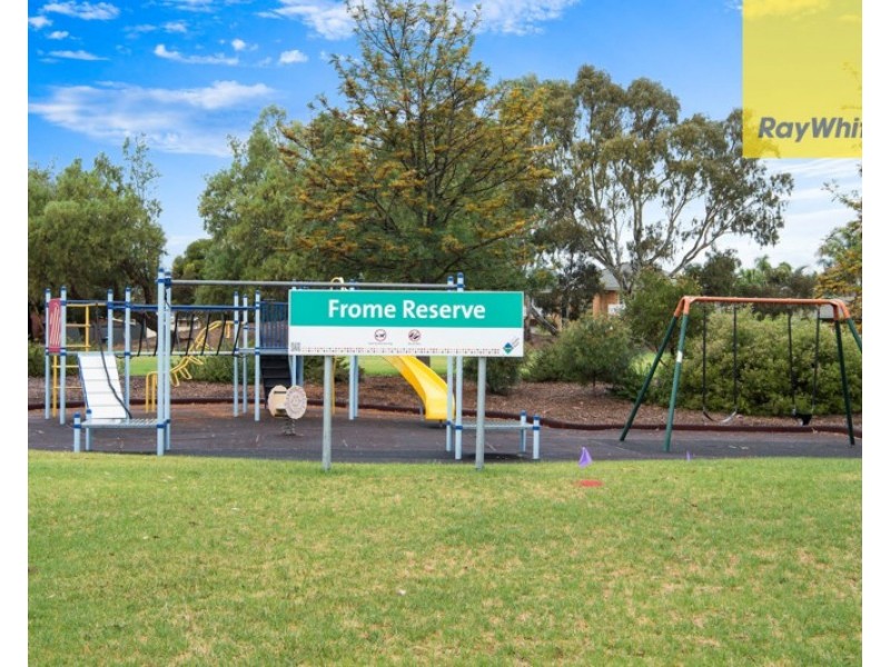 11 Frome Crescent, West Lakes SA 5021