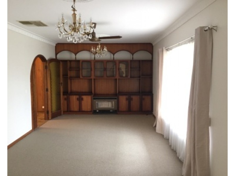 9 Lochside Drive, West Lakes SA 5021