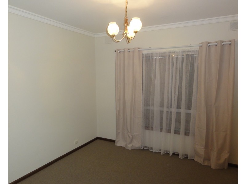 9 Lochside Drive, West Lakes SA 5021