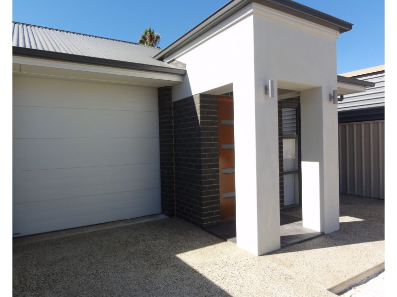 61A Dumfries Avenue, Seaton SA 5023