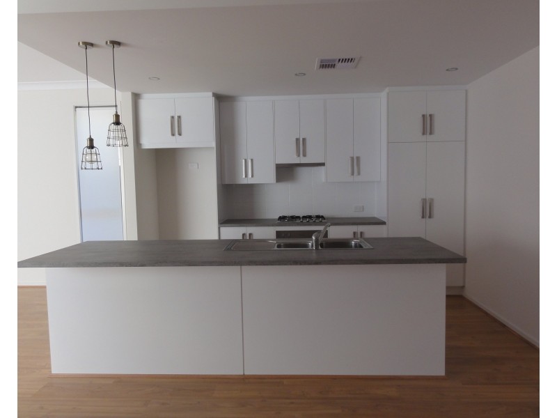 61A Dumfries Avenue, Seaton SA 5023