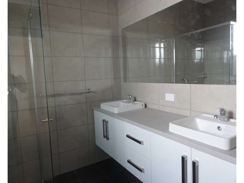 61A Dumfries Avenue, Seaton SA 5023