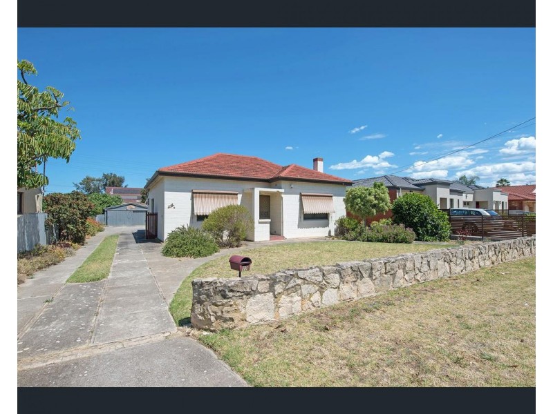 12 Selkirk Avenue, Seaton SA 5023