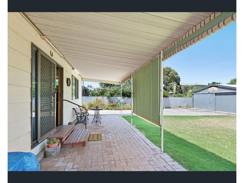 12 Selkirk Avenue, Seaton SA 5023