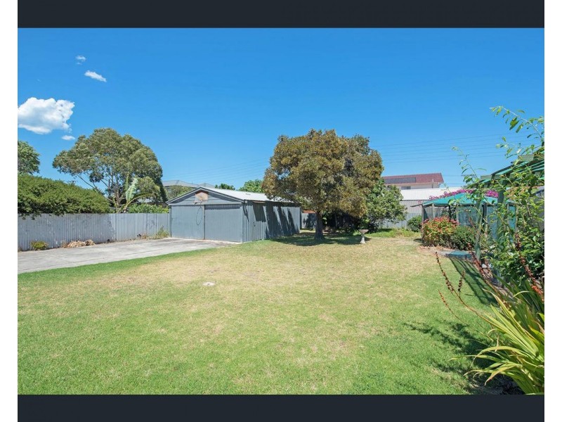 12 Selkirk Avenue, Seaton SA 5023