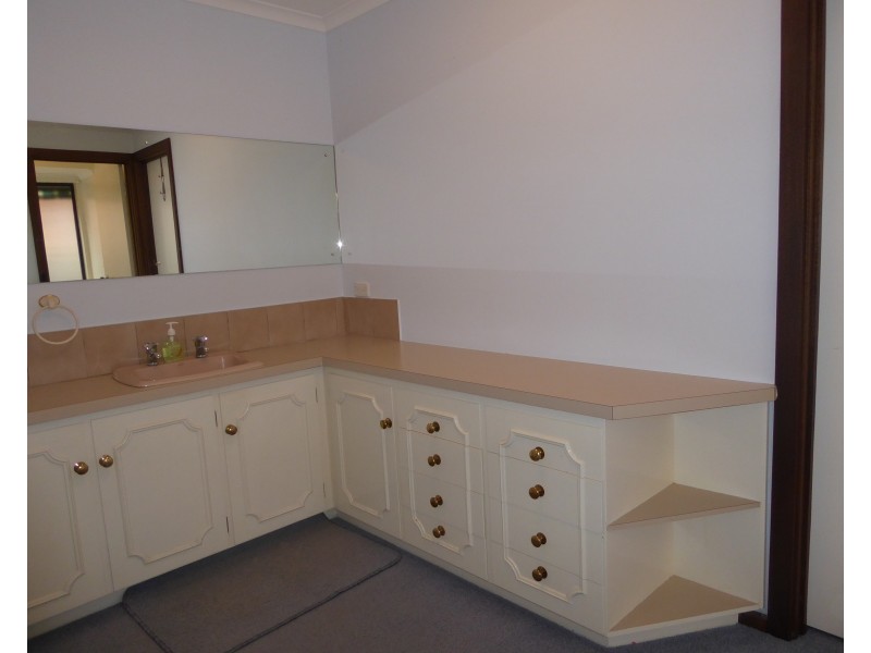 22 Lakeview Avenue, West Lakes SA 5021