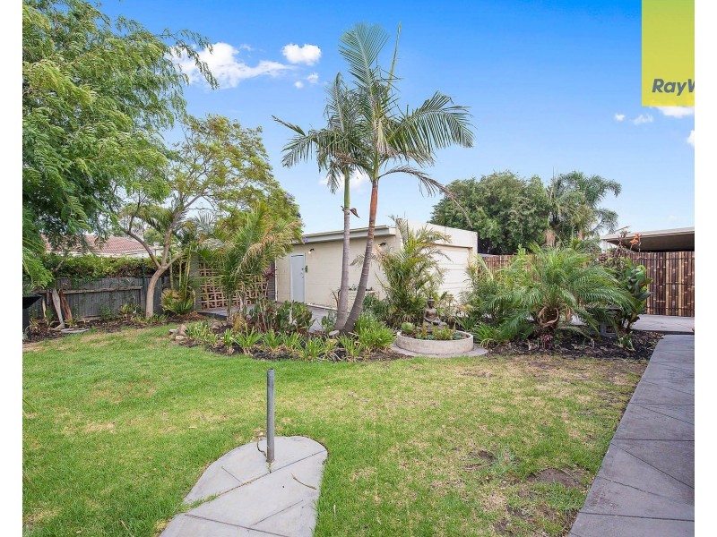 11 Windsor Terrace, West Beach SA 5024