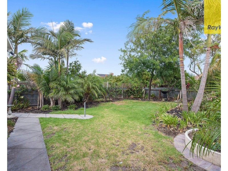 11 Windsor Terrace, West Beach SA 5024