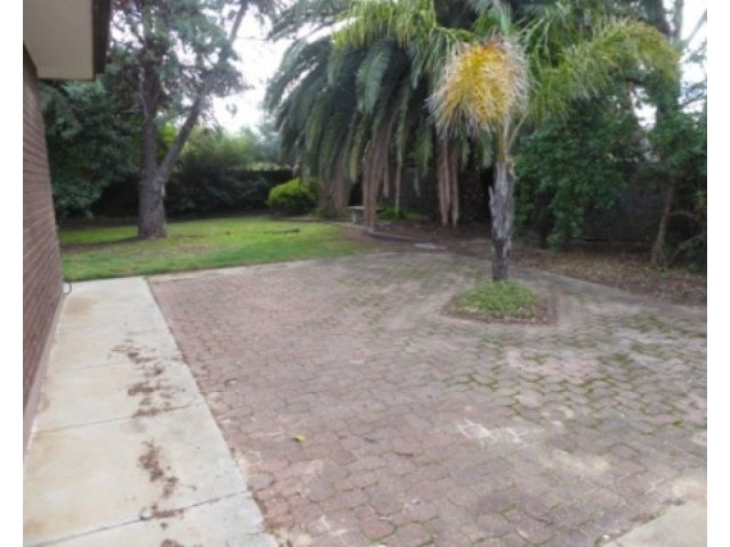 10 BOYD Crest, West Lakes Shore SA 5020