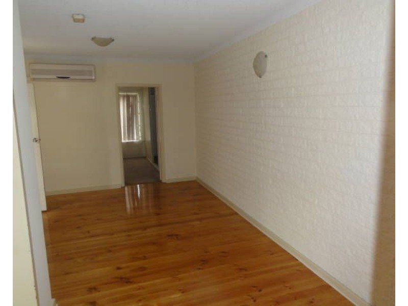 2/16 Russell Street, Rosewater SA 5013