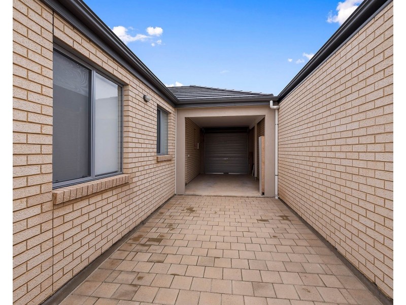 15b Marinoff Street, Seaton SA 5023