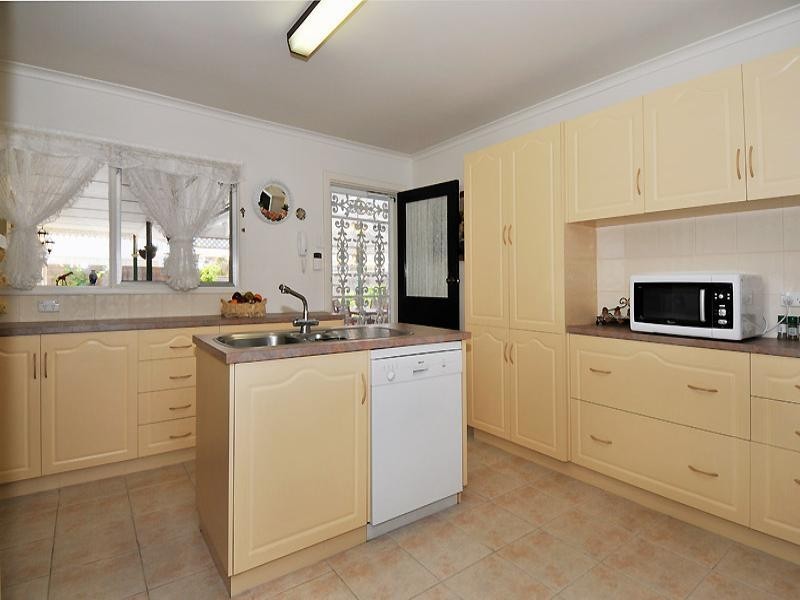 46A NEWCOMBE Avenue, West Lakes Shore SA 5020