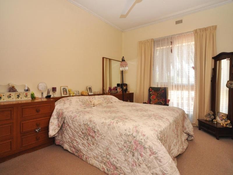 26 Solvay Road, Taperoo SA 5017