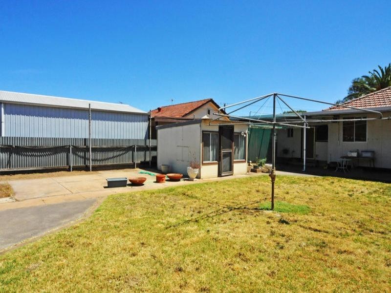 26 Solvay Road, Taperoo SA 5017
