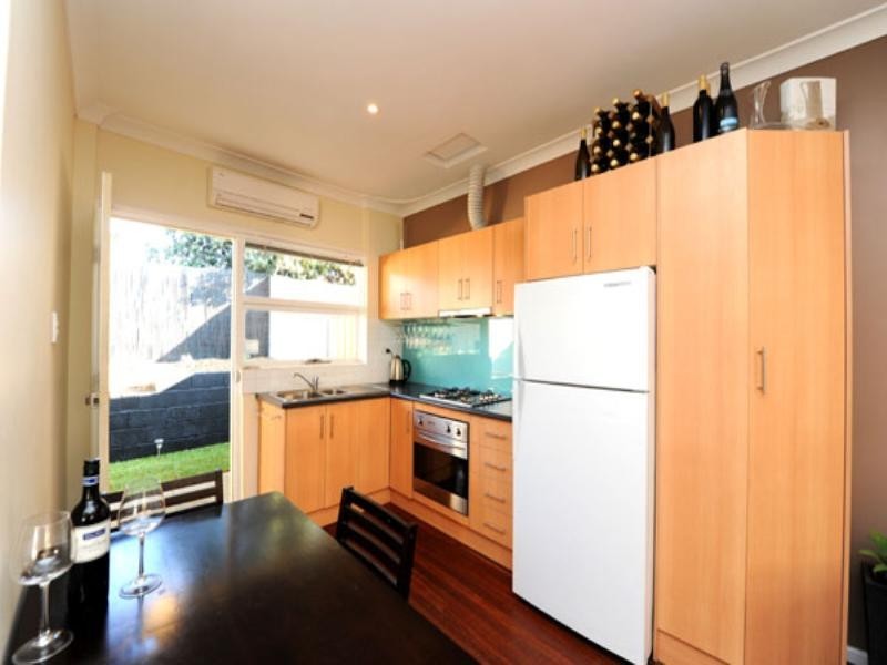 2/372 Tapleys Hill Road, Seaton SA 5023
