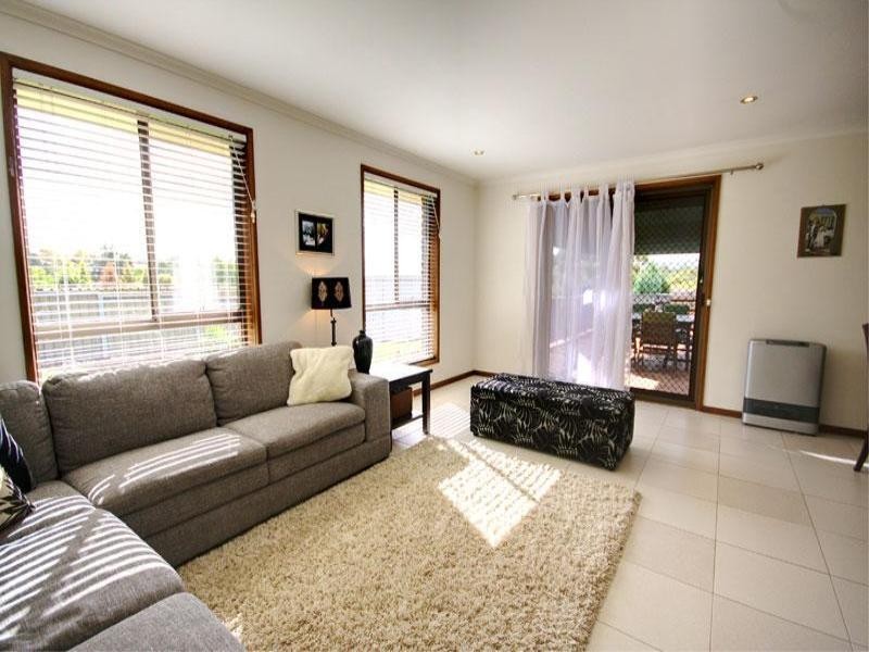 4 Coalport Terrace, Modbury Heights SA 5092