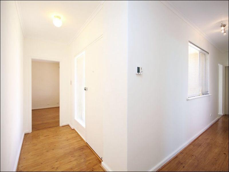 22 Leabrook Drive, Para Hills SA 5096