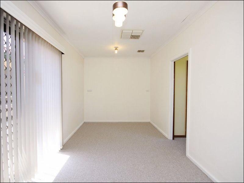 22 Leabrook Drive, Para Hills SA 5096