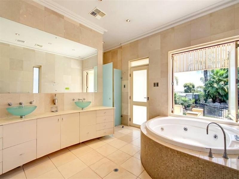 62 Park Terrace, Ovingham SA 5082