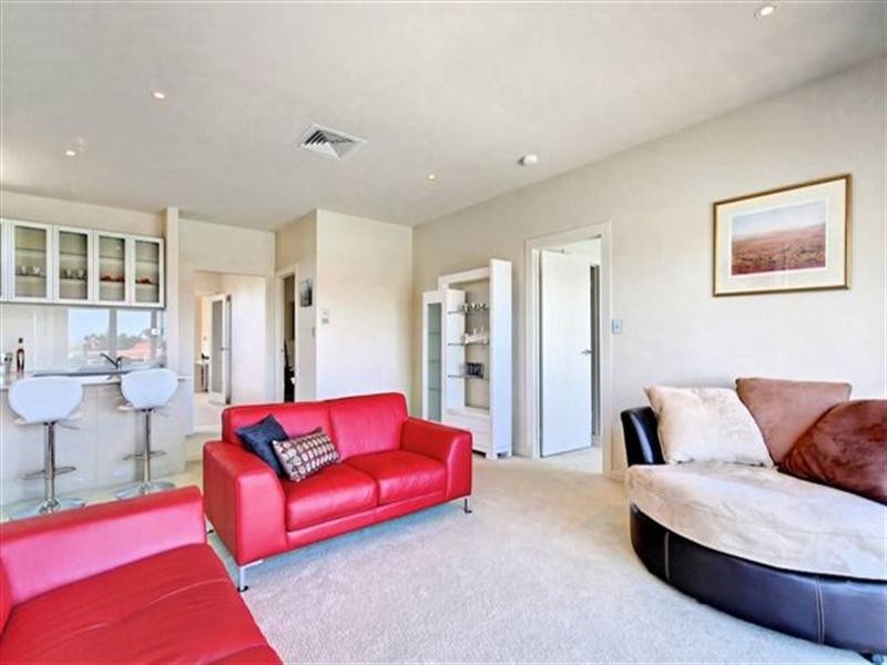 38 Antigua Grove, West Lakes SA 5021