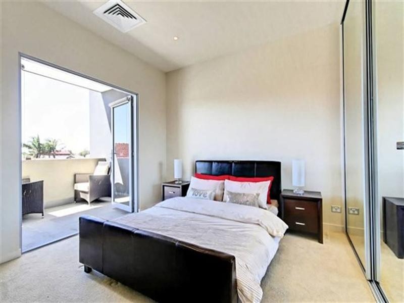 38 Antigua Grove, West Lakes SA 5021