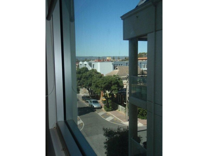 10/3-4 South Esplanade, Glenelg SA 5045