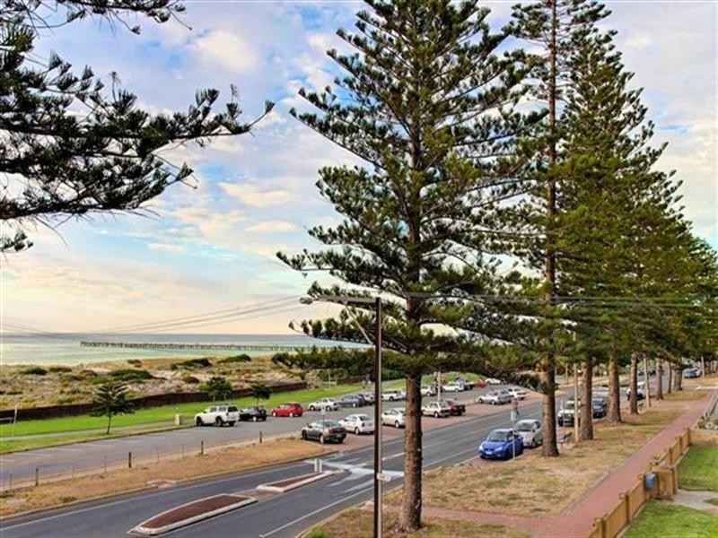 49 Esplanade, Semaphore SA 5019