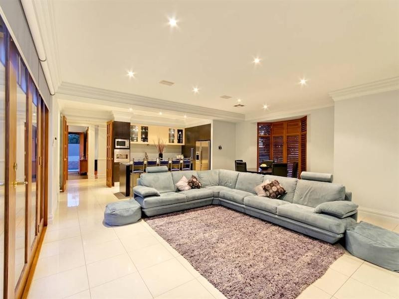 2 Medallion Drive, Grange SA 5022