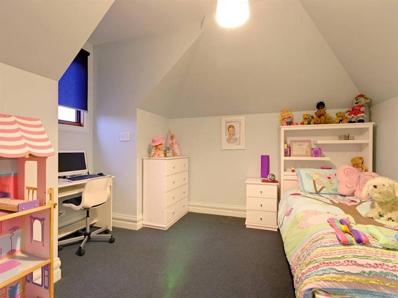 2 Medallion Drive, Grange SA 5022