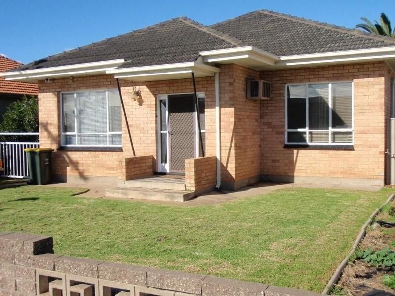 123 Trimmer Parade, Seaton SA 5023