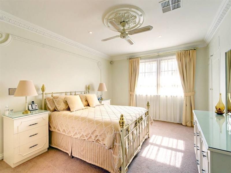 1 Tennyson Heights Court, Tennyson SA 5022