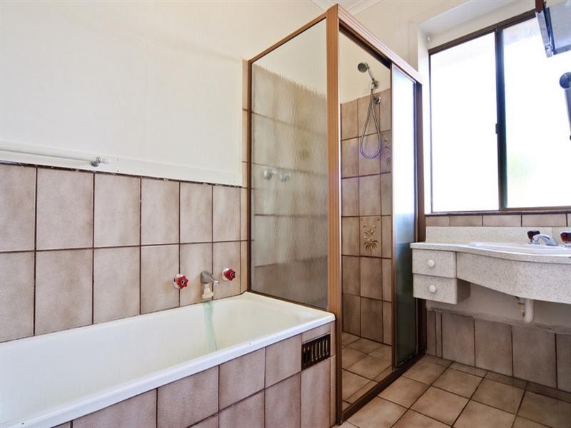 255 Wright Road, Valley View SA 5093