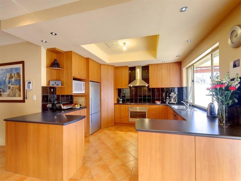 10 Olive Street, Seaton SA 5023