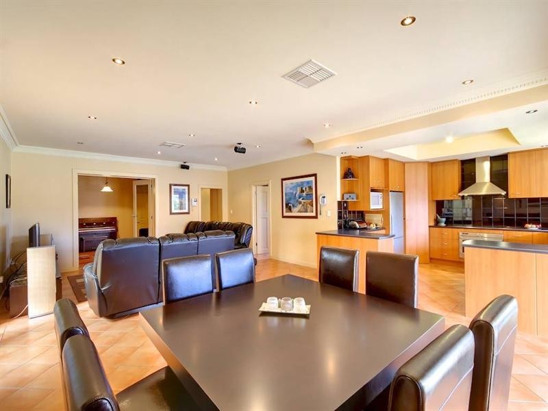 10 Olive Street, Seaton SA 5023