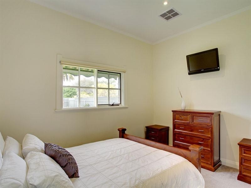 5 La Perouse Avenue, Flinders Park SA 5025