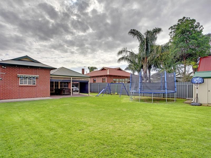 5 La Perouse Avenue, Flinders Park SA 5025