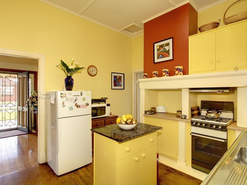 65 Oval Avenue, Woodville South SA 5011