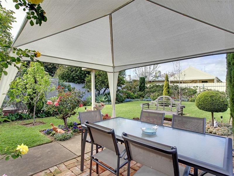 65 Oval Avenue, Woodville South SA 5011